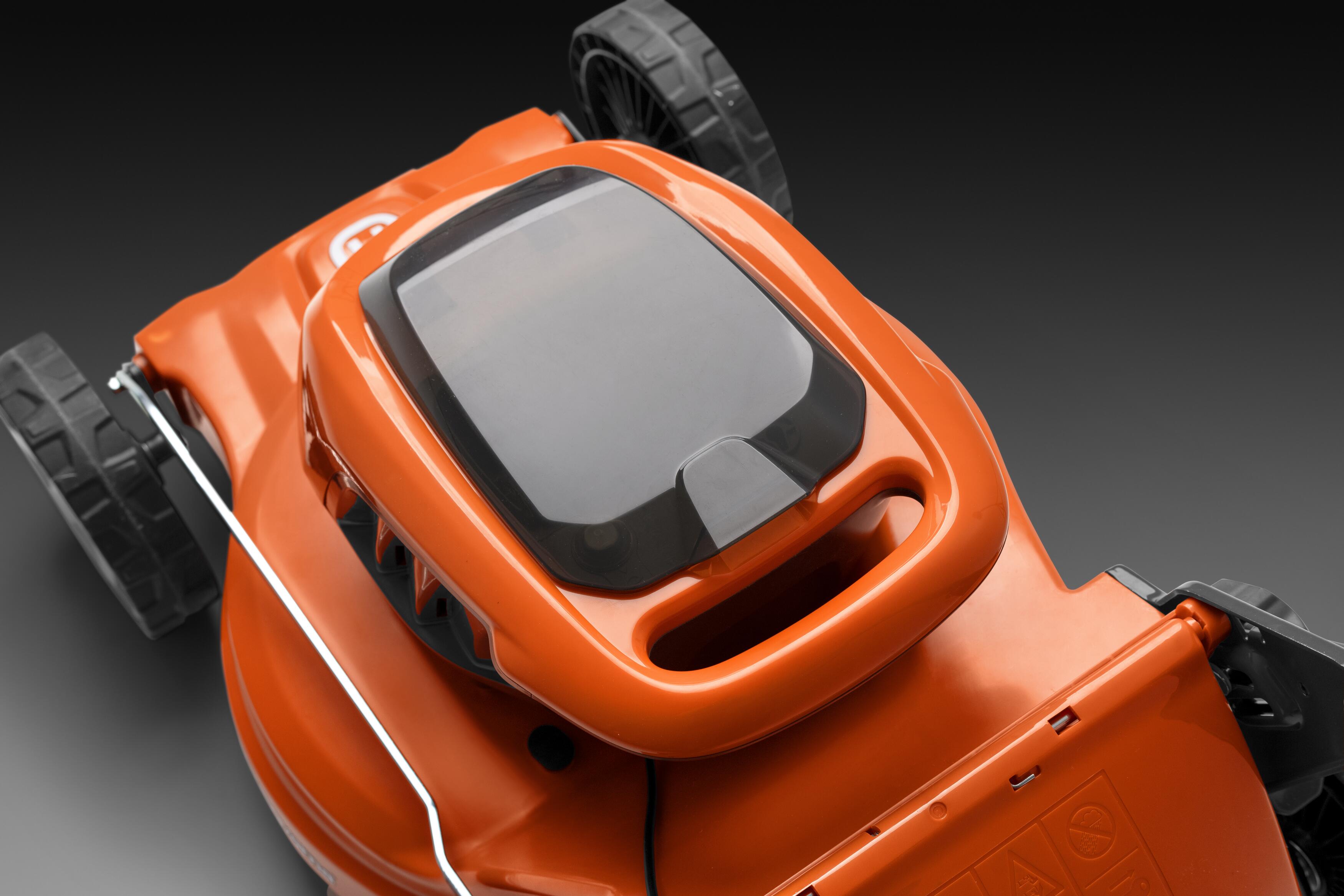 Husqvarna LC 137i Cordless Lawn Mower 37.5cm