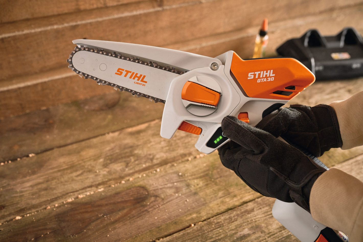 STIHL GTA 30 Cordless Garden Pruner