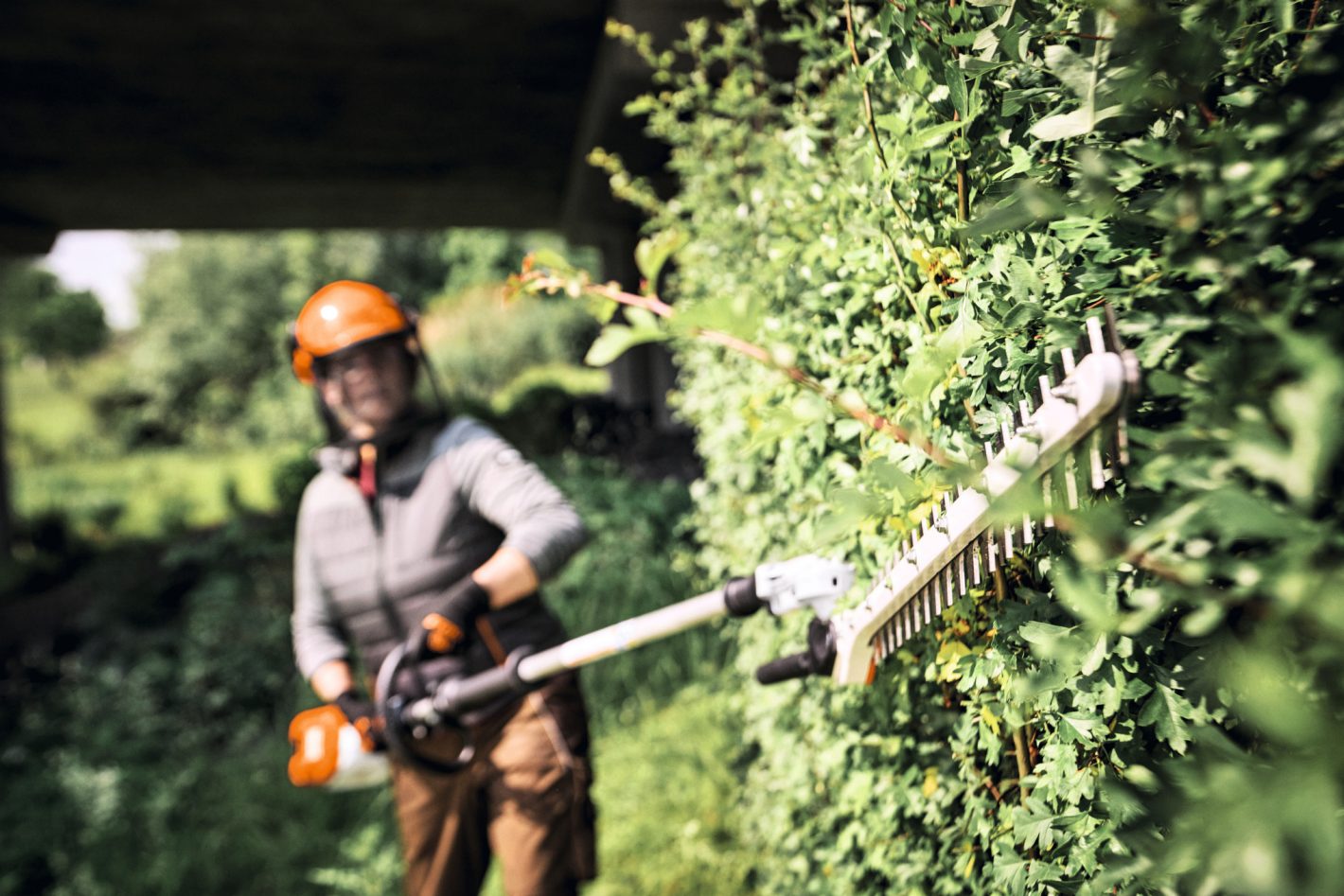 STIHL HLA 140 B Cordless Long Reach Hedge Trimmer