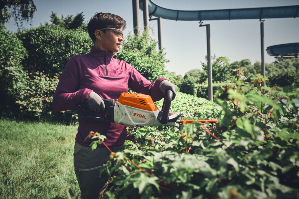 STIHL HSA 140 R Cordless Hedge Trimmer