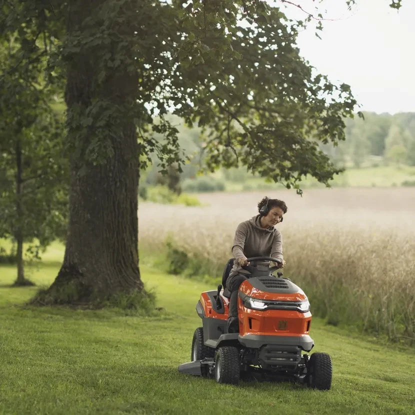 Husqvarna TS 215T Garden Tractor